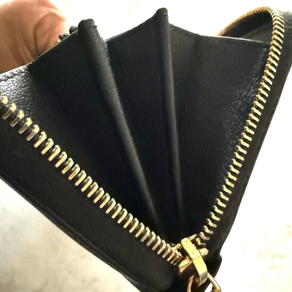 Yves Saint Laurent Black Wallet - Picture 6 of 10